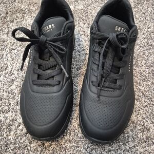 Skechers Women's Uno Black Sneakers Size 9